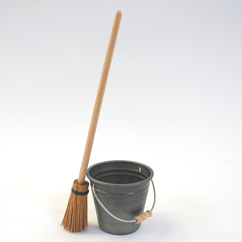 Eimer mit Holzgriff, 1 Stück, Puppenstubenminiatur im Maßstab 1zu12