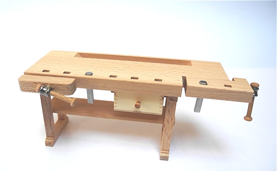 Hobelbank, funktionstüchtig, mit Schubkasten, Miniatur in 1zu12