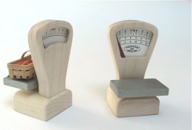 Waage / Kaufladenwaage, Puppenstubenminiatur in 1zu12
