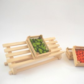 Kistenbank, Puppenstubenminiatur in 1zu12