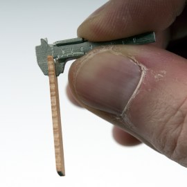 Messschieber aus Zinn, funktionstüchtig, Puppenstubenminiatur in 1zu12